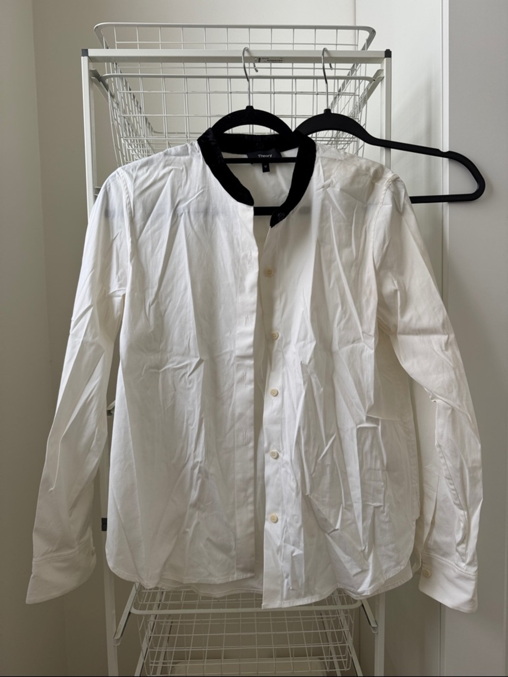 Theory White Lightweight Shirt Jacket with Black Band Collar